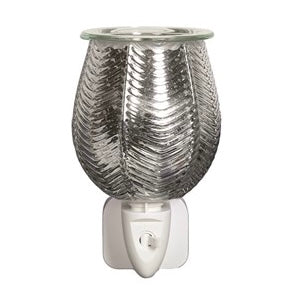 Plug in - Silver Lustre Ribbed